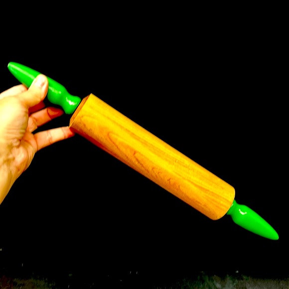 - Retro / Vintage 18” L wooden rolling pin with painted green handles - Picture 2 of 7
